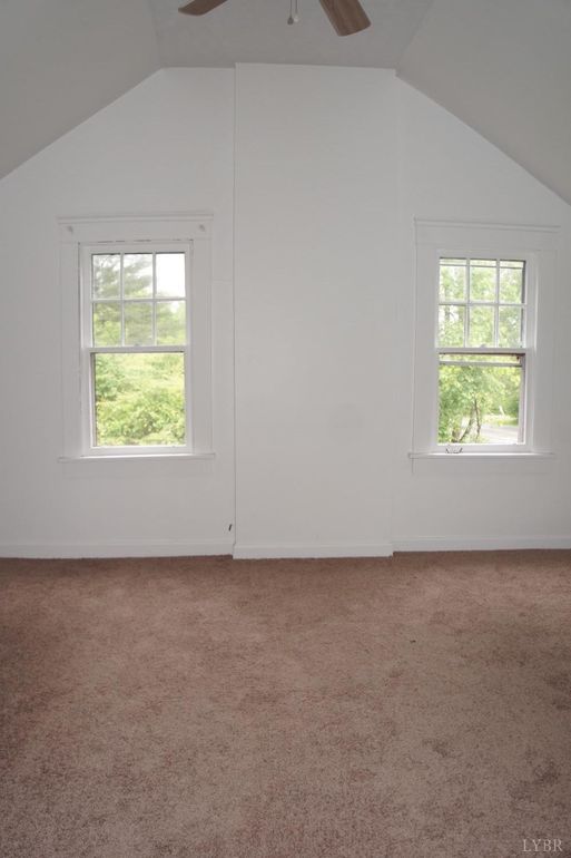 Listing photo 14