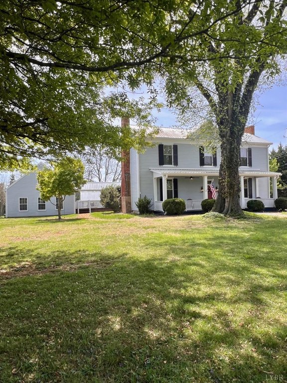 Photo of 260 N Main St Amherst VA 24521
